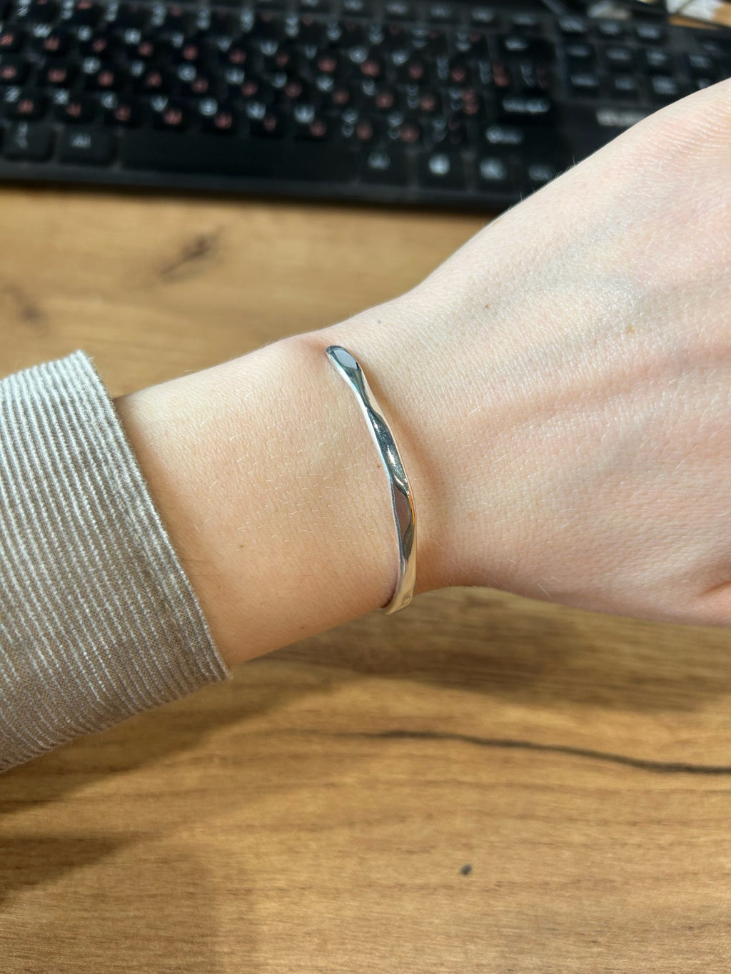 Bracelet for Women New Trend Elegant Vintage Irregular Texture Bangles Girl Party Jewelry Lover Gift