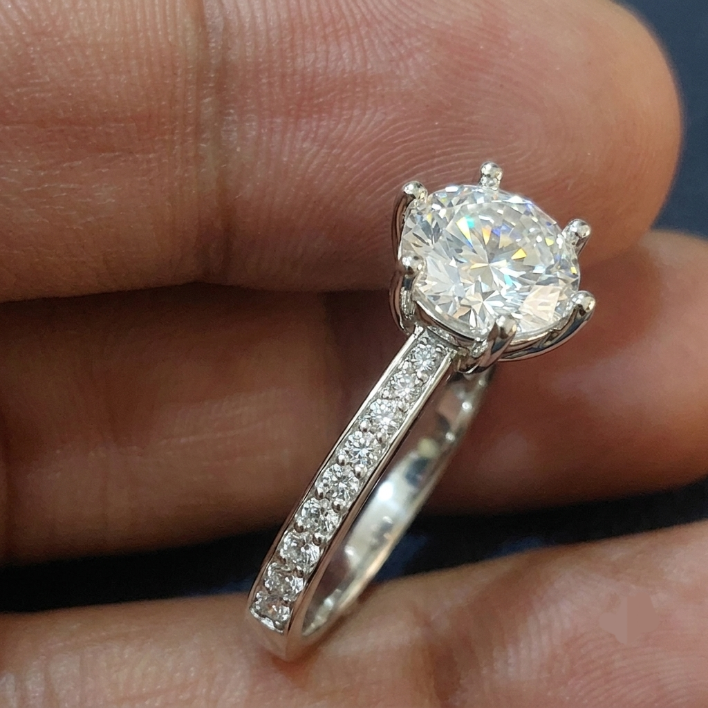 Certified 2 Carat GRA Moissanite Ring – 925 Sterling Silver | Diamond Alternative