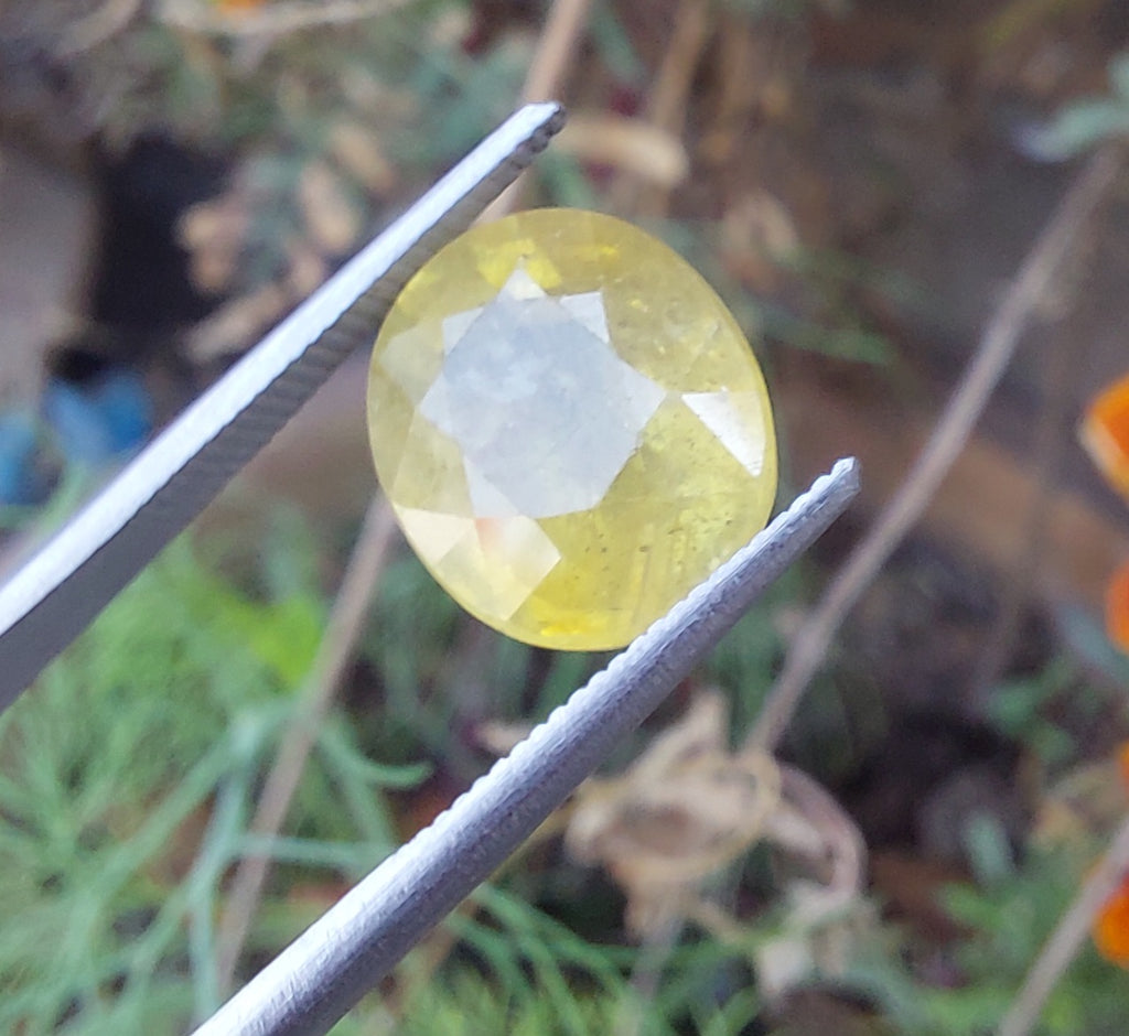 Yellow Sapphire Pukhraj 6 Carat Genuine Gemstone | Certified Natural Pukhraj