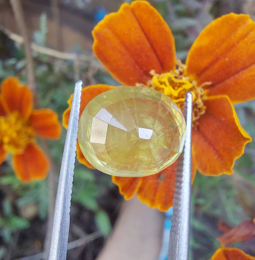 Yellow Sapphire Pukhraj 6 Carat Genuine Gemstone | Certified Natural Pukhraj
