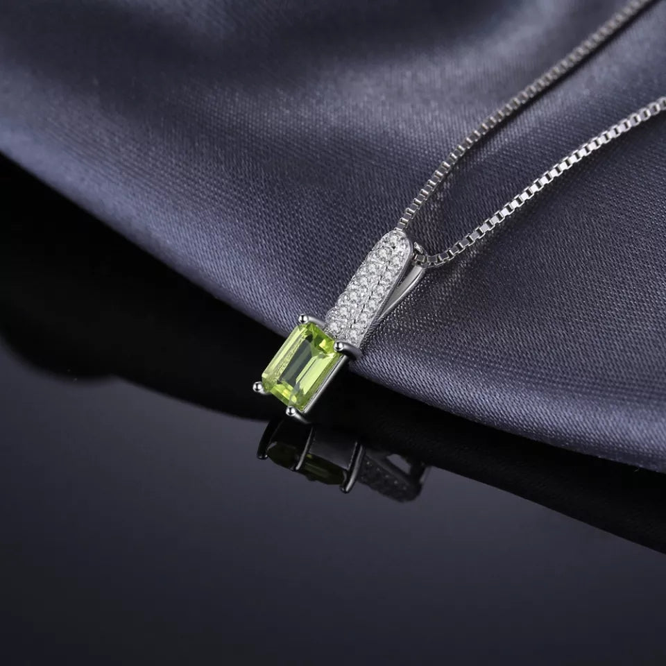 Peridot  natural genuine Gemstone 💯 pendant  925sterlingsilver