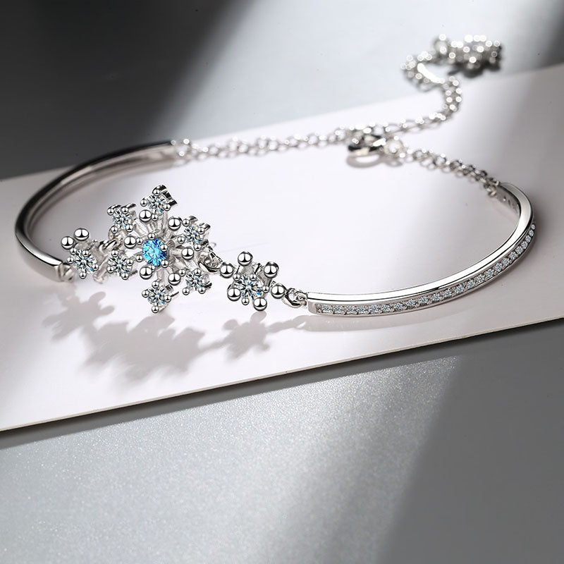 Bracelets for Women New Trendy Elegant Simple Sweet Sparkling Blue Snowflake Zircon Bride Jewelr