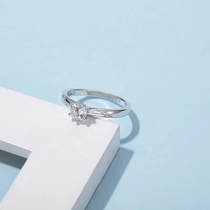 1Carats Moissanite Ring 925 Sterling Silver For Man and Women Suitable For Daily Wear and Gift For Engagement Wedding Ring