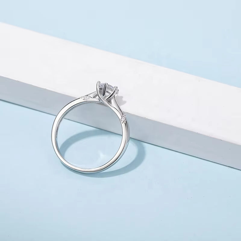 1Carats Moissanite Ring 925 Sterling Silver For Man and Women Suitable For Daily Wear and Gift For Engagement Wedding Ring