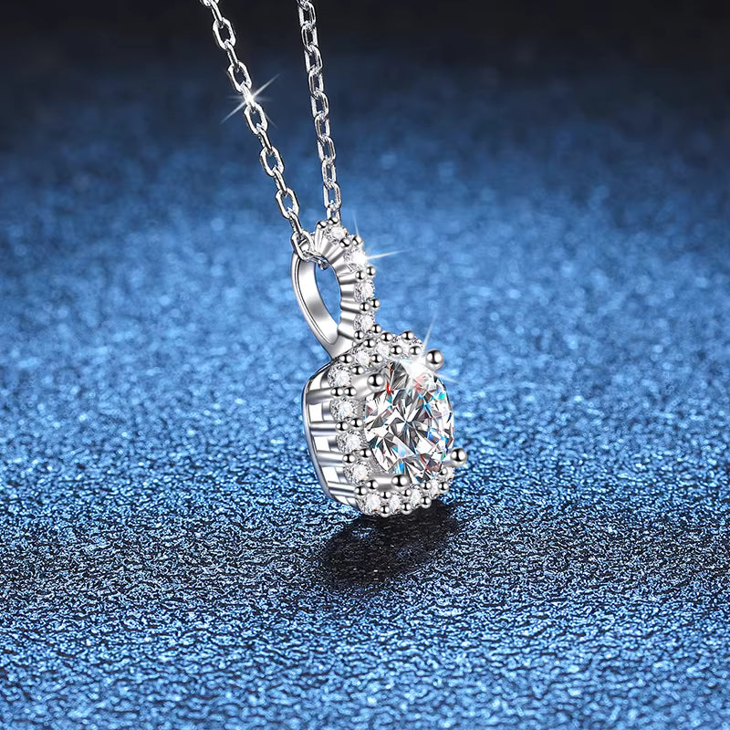 1CT 6.5mm Moissanite Pendant Necklace for Women 925 Sterling Silver D Color Moissanite 45cm Free Necklace Chain dating gift