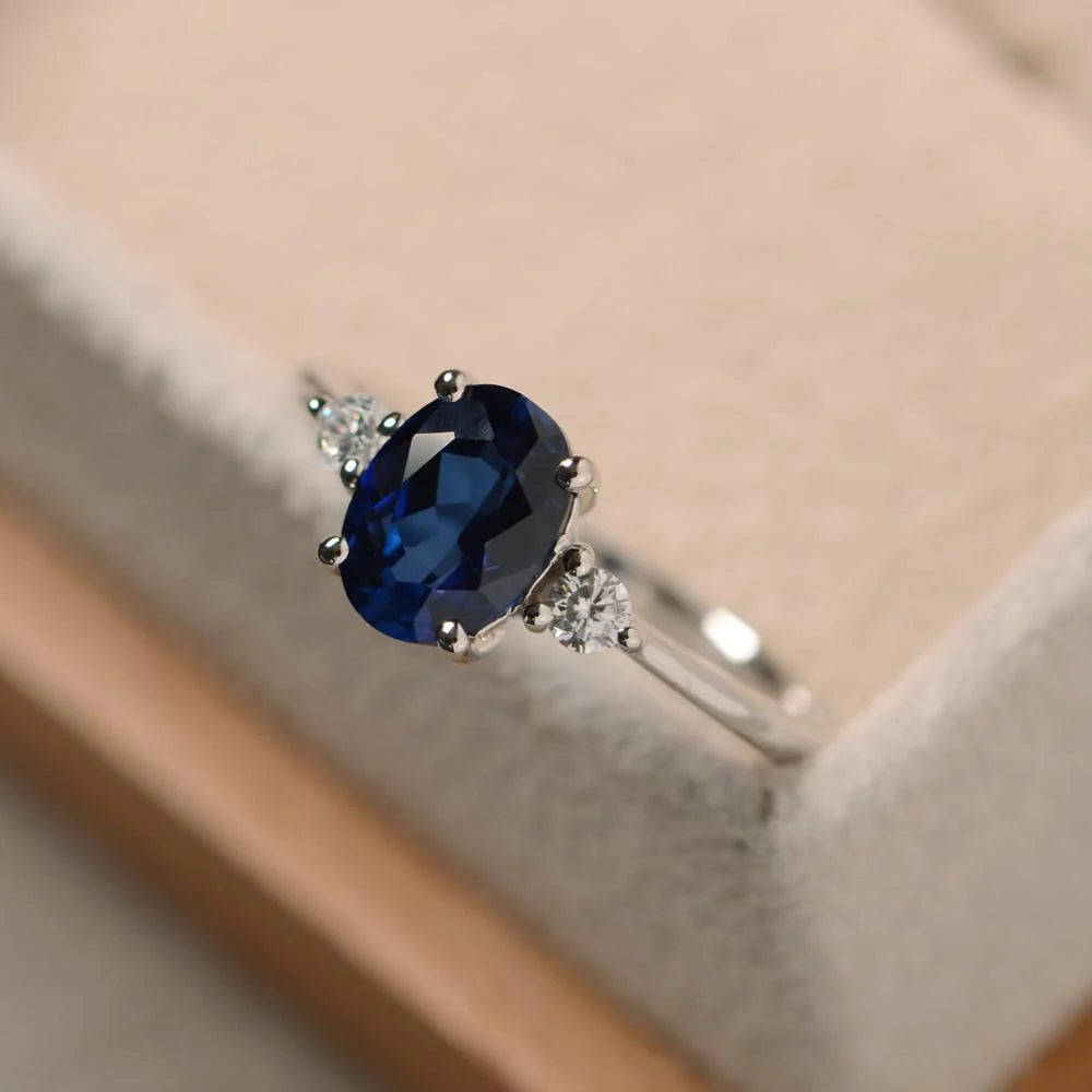 925steling Silver Ring with Sparkling Cubic Zirconia
